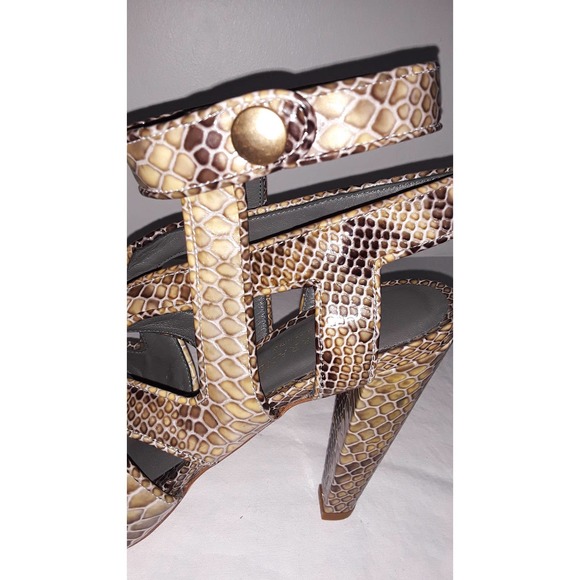 Loeffler Randall Sz 8.5B Tan, Cream & Grey Embossed Platform Sandals - Picture 9 of 14